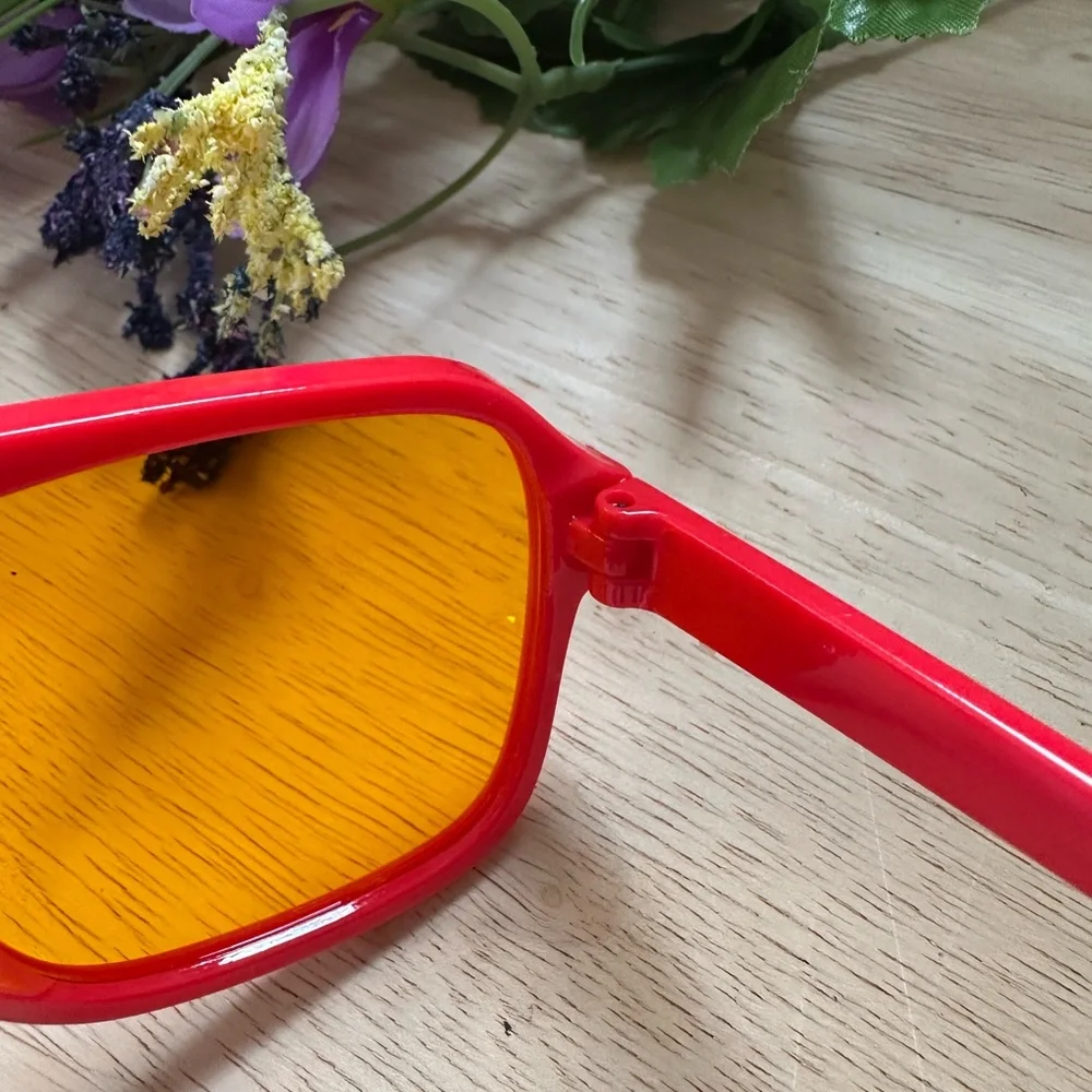 🌹VINTAGE Coco-Cola • Unisex Red Frame Sunglasses with Amber Lenses